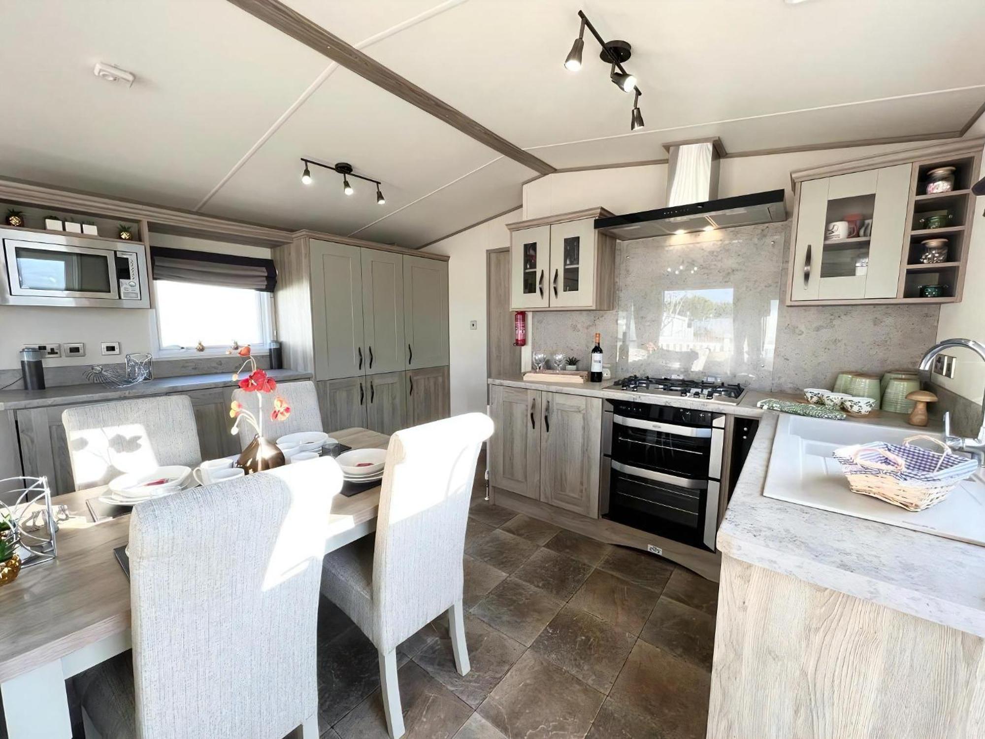 Stunning Caravan With Full Lake View At Southview Holiday Park Ref 33004Ml Skegness Εξωτερικό φωτογραφία